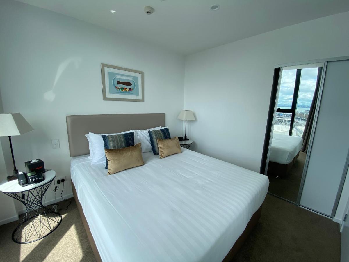 Ramada Suites By Wyndham Victoria Street West Auckland Exterior foto