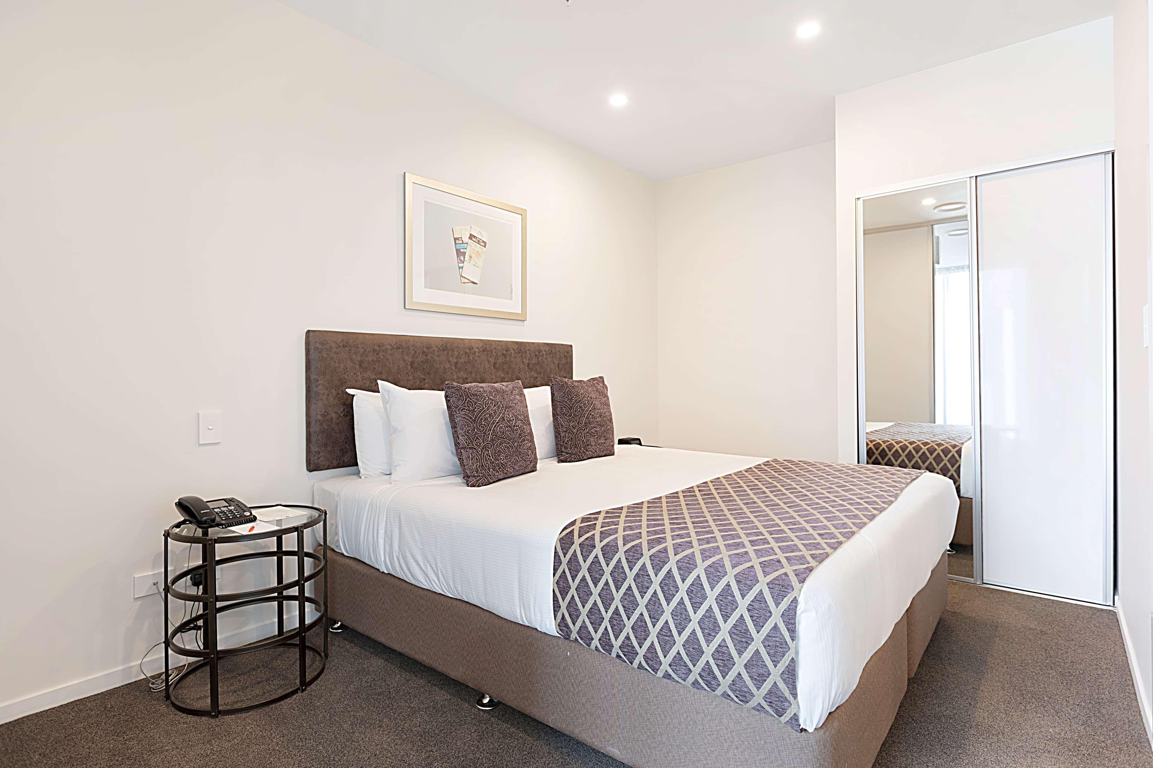 Ramada Suites By Wyndham Victoria Street West Auckland Exterior foto